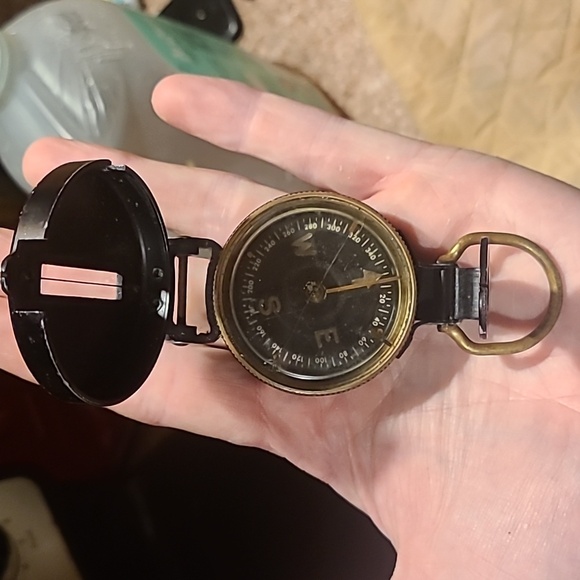 Compass - Picture 2 of 3